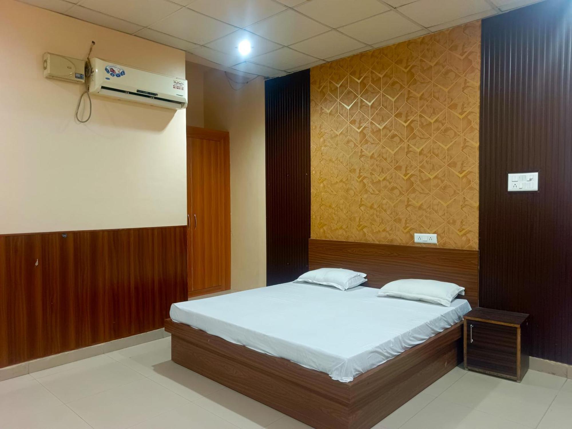 Jhānsi Rangoli Ac Rooms And Banquets מראה חיצוני תמונה